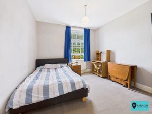 Bedroom- click for photo gallery